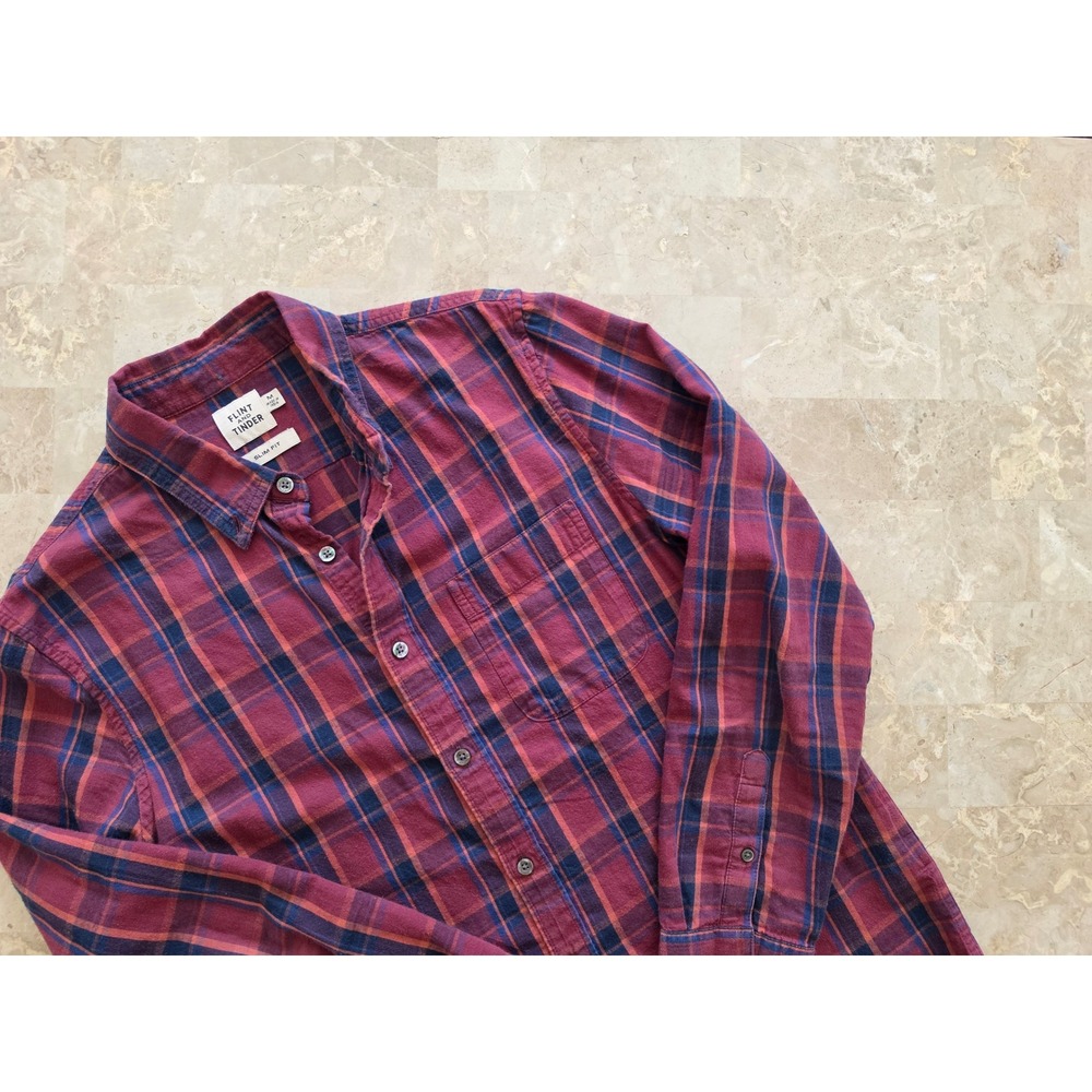 Flint and Tinder Mens Slim Fitโ Plaid Flannel Shirt Burgundy Navy Blue Medium